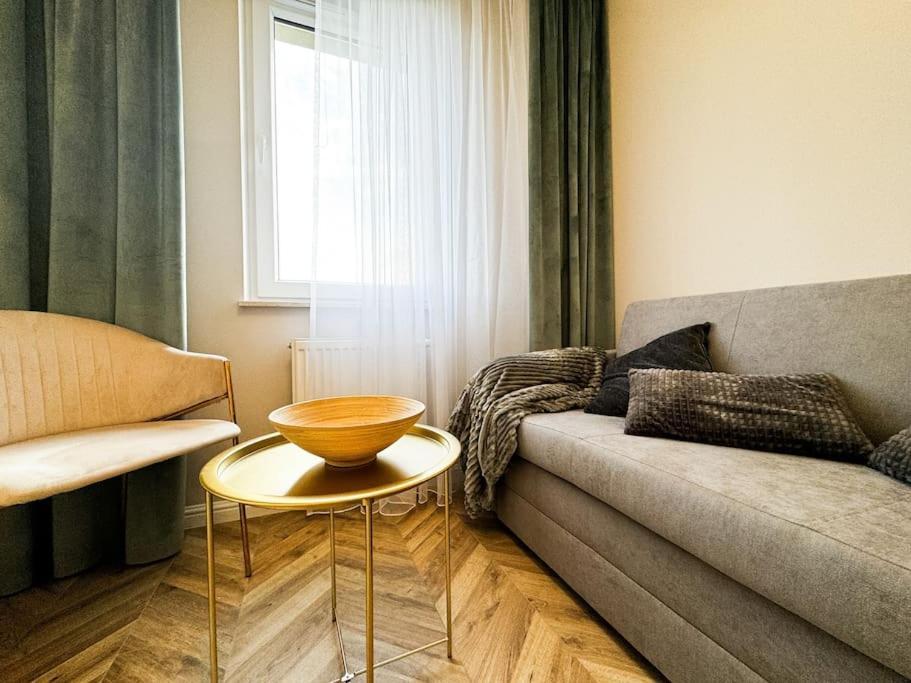 Balcony & Parking, Modern Elegant Apartment! Near Tram Wrocław Zewnętrze zdjęcie